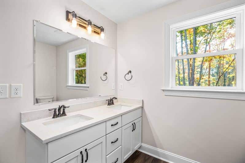 1055-Saint-Charles-Way-20
