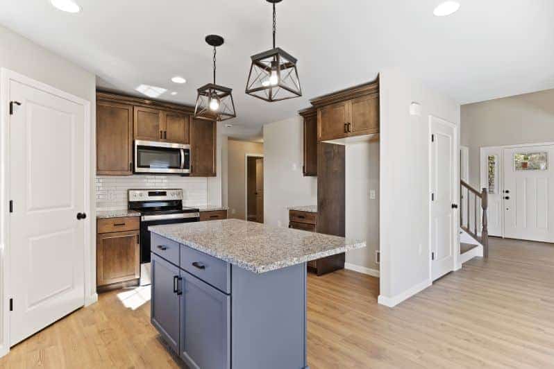kitchen-foyer kitchen-foyer