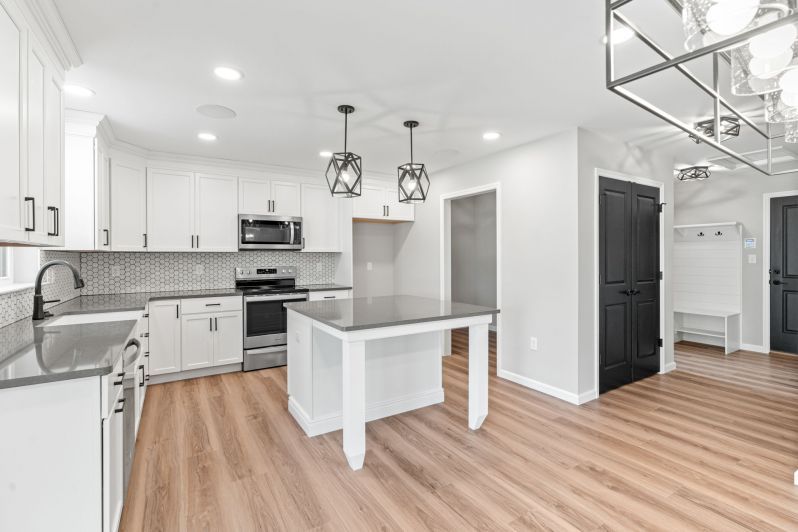 12-web-or-mls-ListRight-Media-12-of-40