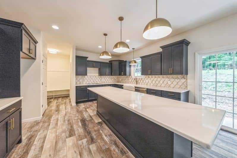 19_835_Skylane_Terrace_Endicott_NY_13760_USA-Kitchen-FX302318