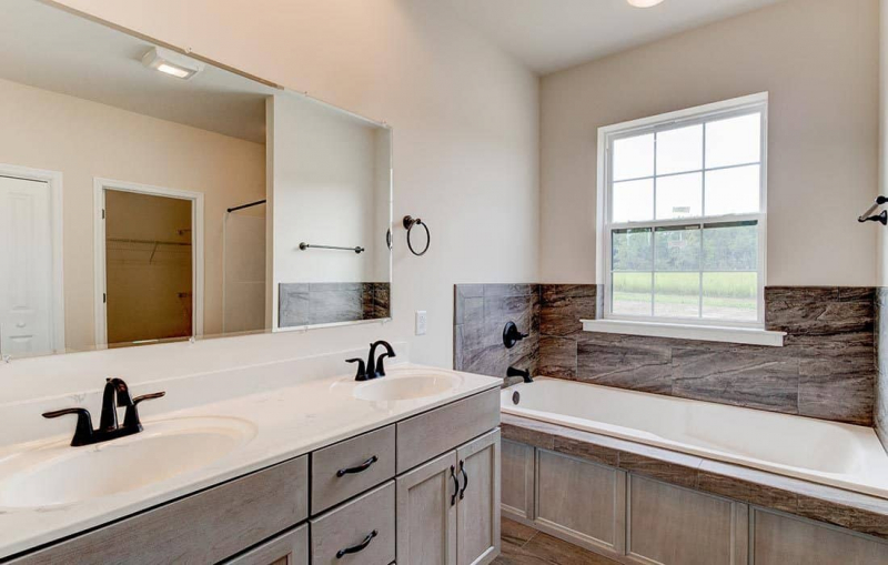 rutherford-bathroom-small