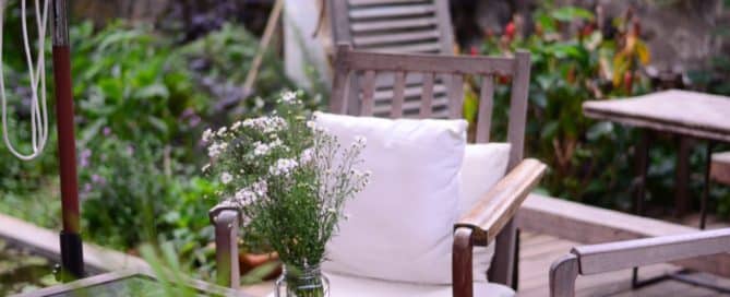 Outdoor seating